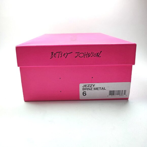 Festive Betsey Johnson Metallic Gold Glitter Jezzy D'orsay Heels Dress Pump - Picture 13 of 13